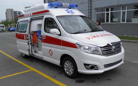 金杯救護(hù)車圖片