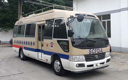 大通食品檢測(cè)車圖片